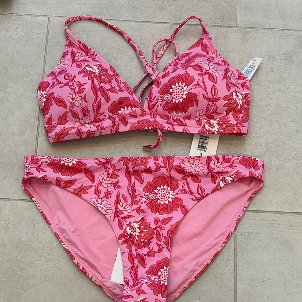 NWT- Vineyard Vines Pink Floral Two-Piece Bikini Swim Set